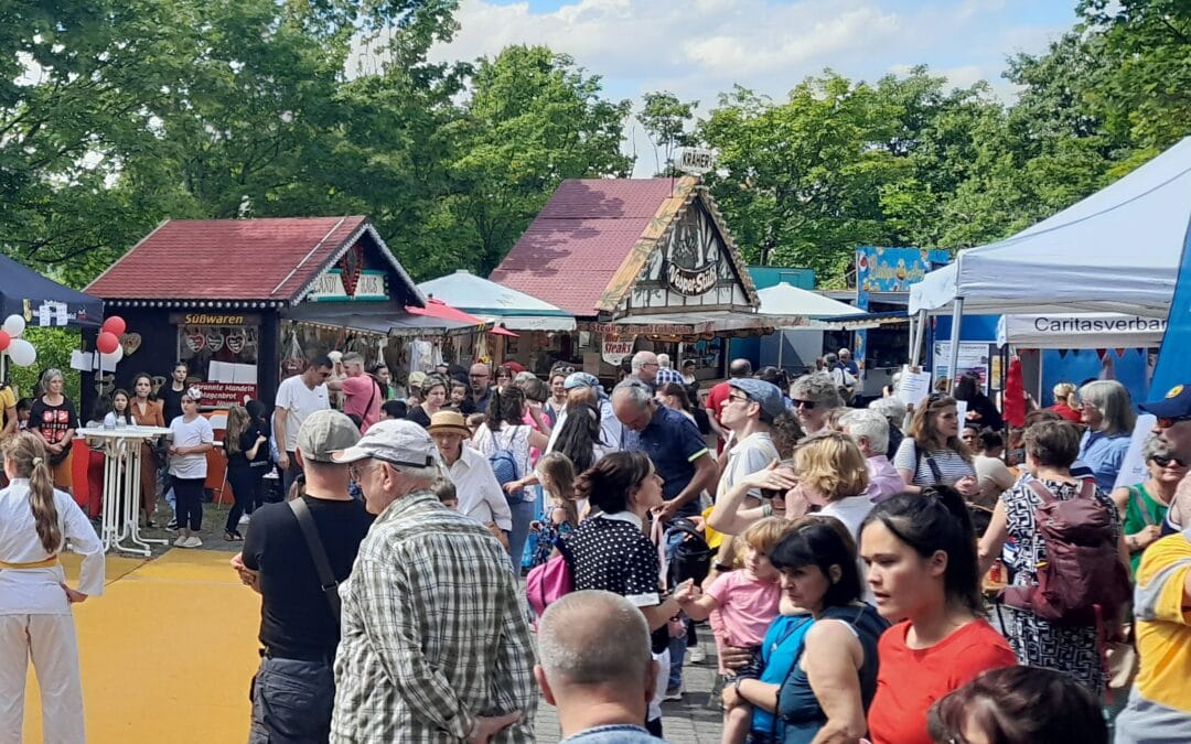 Sommerfest Emmerts­grund  – auch der Berg war gut besucht