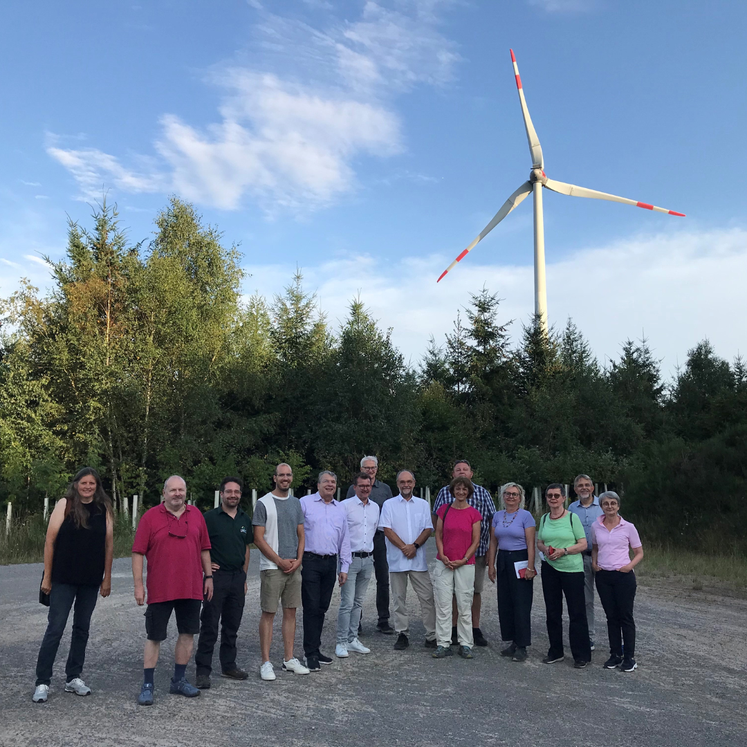 Besuch der Windkraft­anlage „Greiner Eck“ in Neckar­steinach