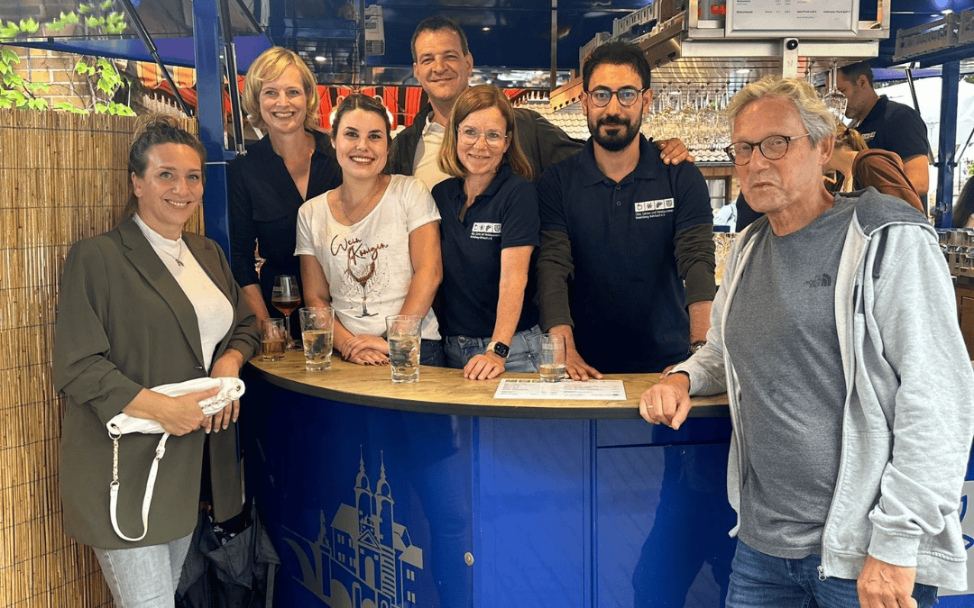 Rohrbacher Weinfest – trotz schwie­rigem Wetter gut besucht